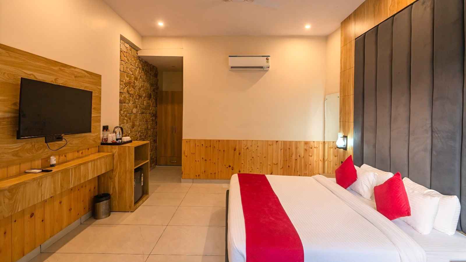 Green Retreat Resort Hotel