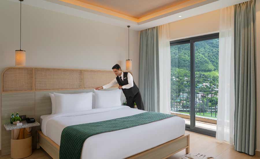 Vaapi Comfort Inn Hotel
