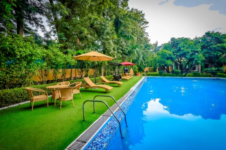 Chiraiya Resort Dhikuli